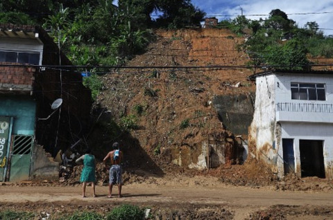 Korban Tewas Banjir dan Longsor di Brasil Dekati 100, Puluhan Hilang