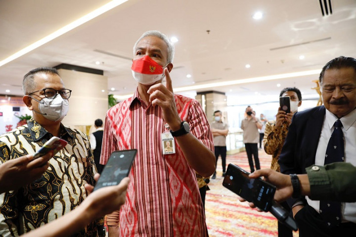 Tanggulangi Banjir Rob, Ganjar Gandeng Konsultan