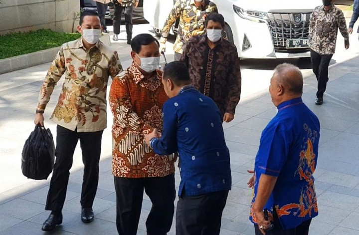 Populer Nasional: Prabowo Temui Surya Paloh Hingga Syarat Bisa Berstatus Endemi