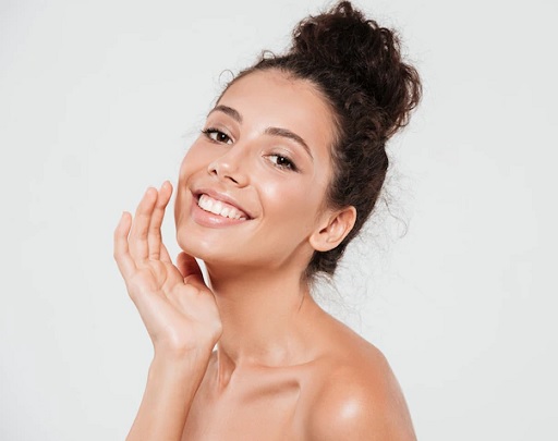 Ingin Wajah Sehat dan Glowing? Ini 5 Produk Skincare yang Wajib Dipakai