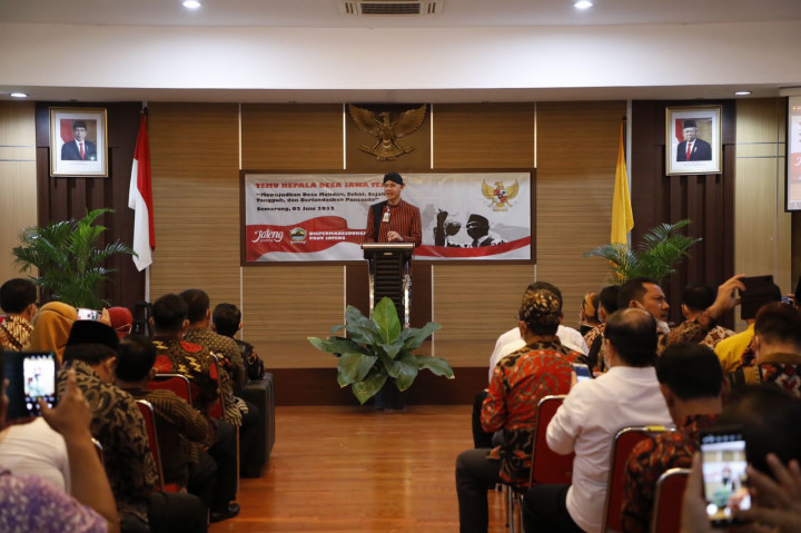 Ganjar Imbau Kades Perbaiki Sistem Hingga Pengembangan Desa