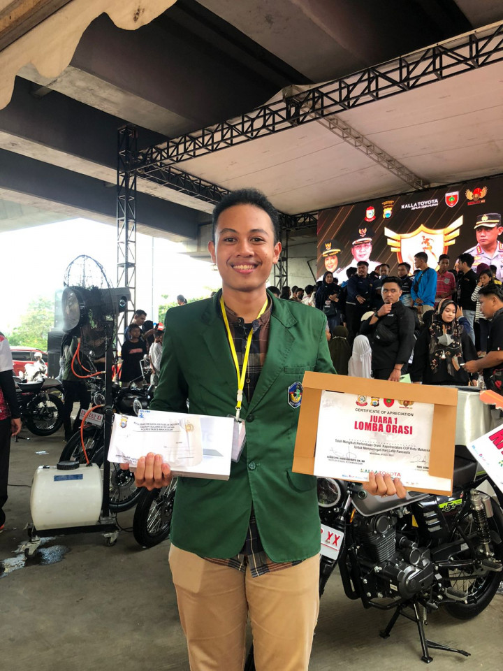 Mahasiswa UMI Sabet Juara Orasi Ilmiah Gema Pancasila