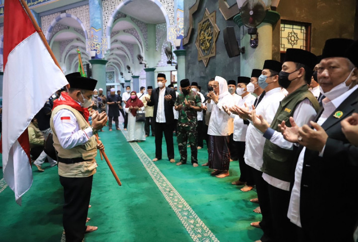 389 Jemaah Haji Dilepas Penjabat Gubernur Banten