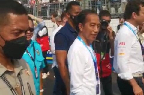 Presiden Jokowi Saksikan Secara Langsung Formula E Jakarta