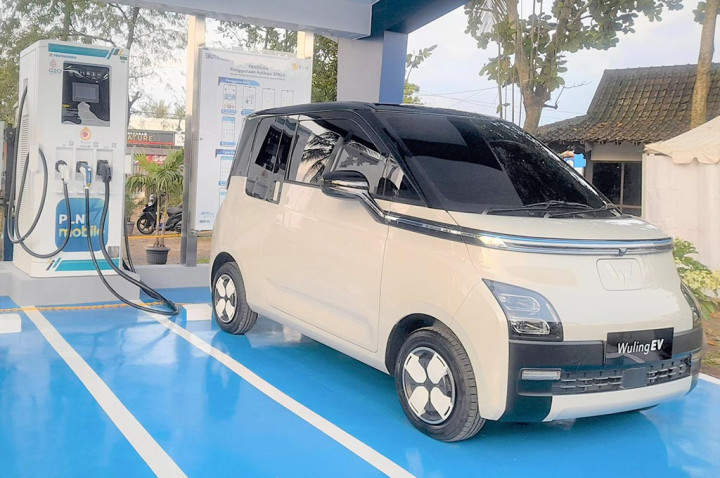 Wuling Janjikan Mobil Listriknya Bersahabat dengan Listrik Rumah