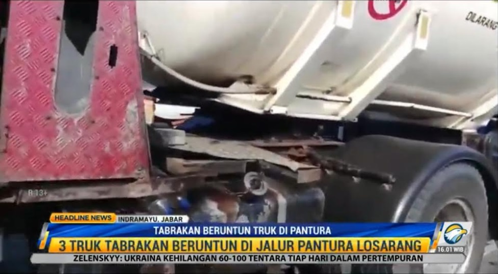 Kecelakaan diduga berawal dari truk pengangkut elpiji yang mengerem mendadak. Metro TV