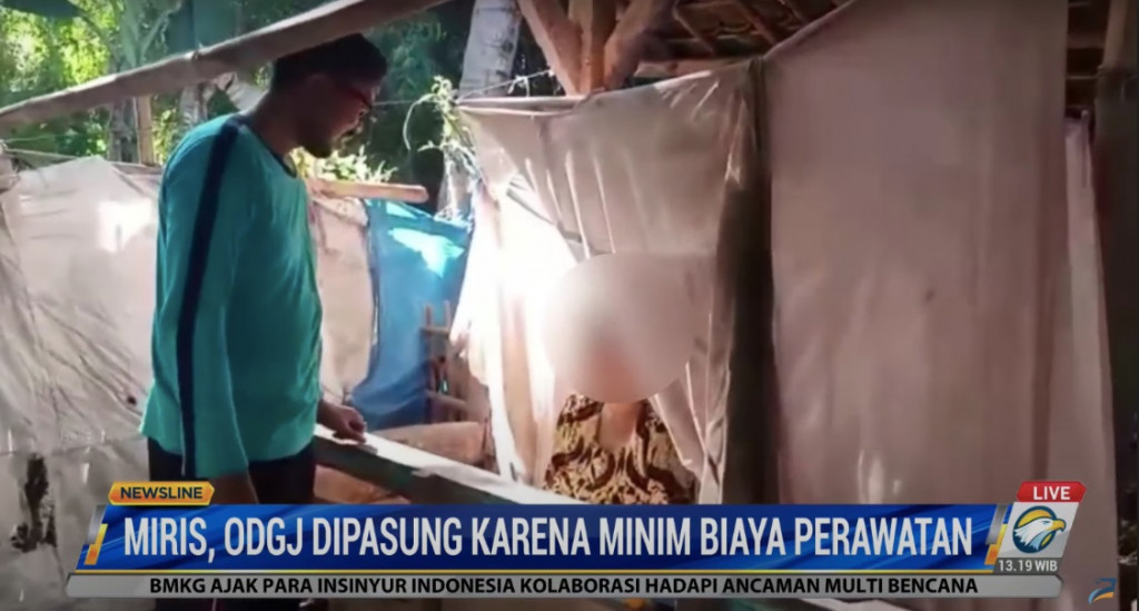 Keluarga melakukan ini karena tak punya biaya berobat dan sang anak sering mengamuk. Metro TV