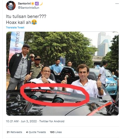 [Cek Fakta] Foto Mobil yang Disopiri Anies Bertuliskan 