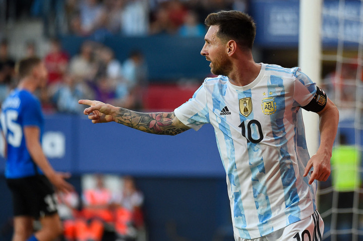 Argentina Gilas Entonia 5-0, Messi Borong Semua Gol
