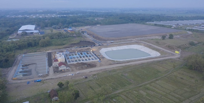 Pengoperasian TPA dengan sistem sanitary landfill. Foto: Kementerian PUPR