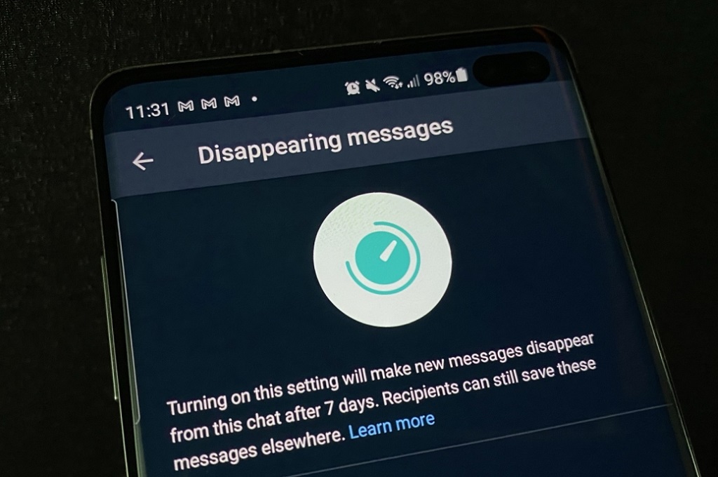 Begini cara memanfaatkan opsi baru di fitur Disappearing Messages di WhatsApp. 