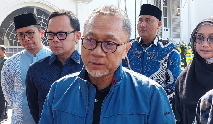 Datang Takziah, Zulkifli Hasan Ikut Rasakan Kepedihan Ridwan Kamil