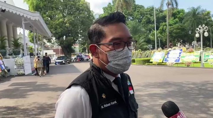 Agenda Pertama di Luar Gedung Sate, Ridwan Kamil Pantau Pelaksanaan PPDB