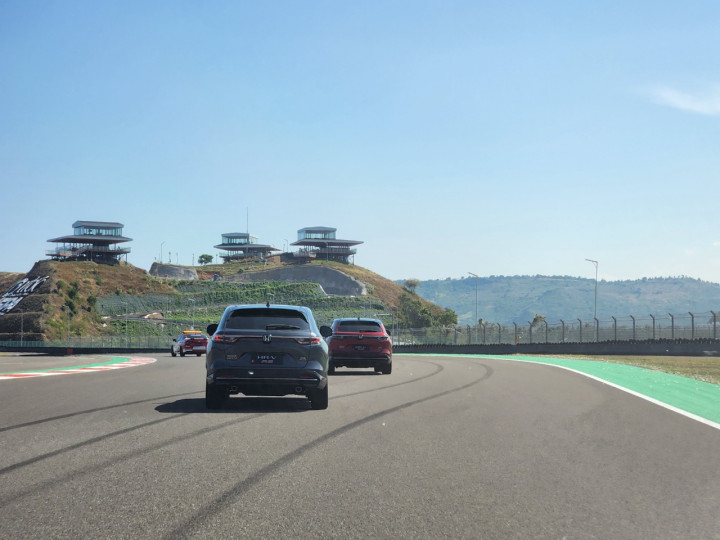 Kiat Mengabadikan Momen Di Sirkuit Bermodal Ponsel Pintar