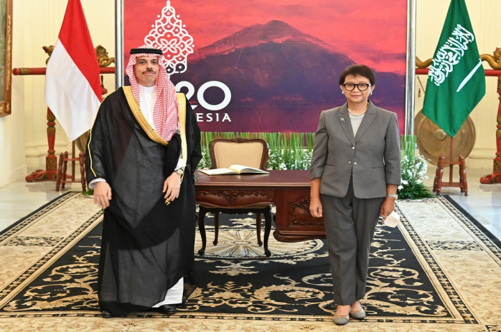 Krisis Ukraina dan Kondisi Afghanistan Jadi Perhatian Indonesia-Arab Saudi