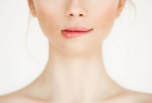 Kenali 3 Penyebab dan Cara Mengatasi Bibir Kering