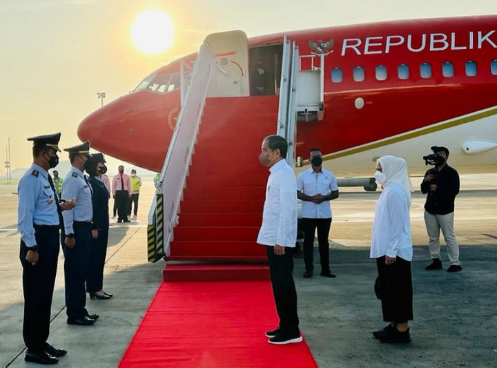 Presiden Tinjau Industri Baterai Listrik Terintegrasi di Batang