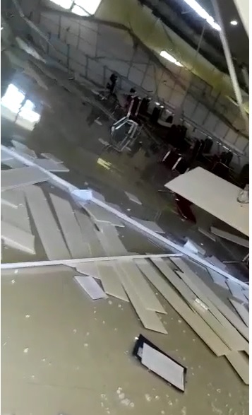 Kerusakan di Gedung PKK Pemprov Sulawesi Barat akibat gempa. BNPB