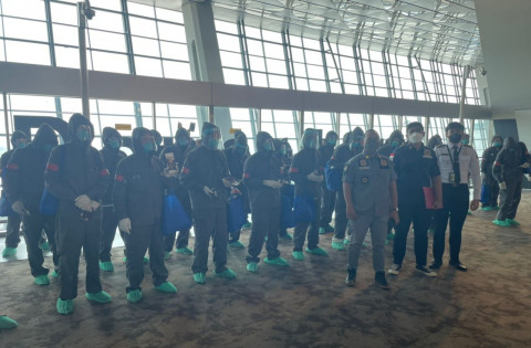 Viral Ratusan WNA Tiongkok dengan APD Lengkap di Bandara Soetta, Ini Penjelasan Imigrasi