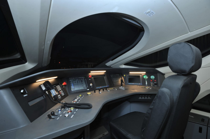 Perangkat Sistem Kontrol Kereta Cepat Jakarta-Bandung Telah Tiba