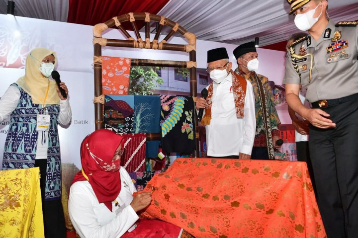 Ma'ruf Amin Dorong Kampung Batik Cibuluh Jadi Destinasi Wisata Baru di Bogor
