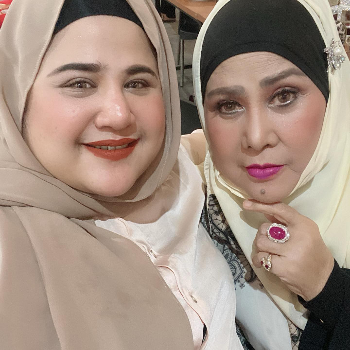 Dhawiya Pakai Narkoba karena Berat Badannya Disinggung Elvy Sukaesih