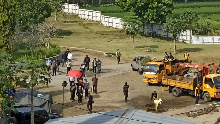 Istri Ridwan Kamil Cek Lokasi Pemakaman Emmeril