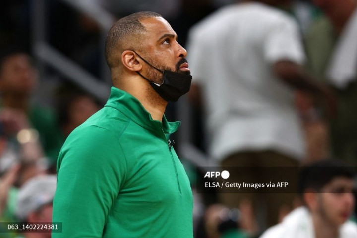 Pelatih Celtics Keluhkan Serangan Timnya