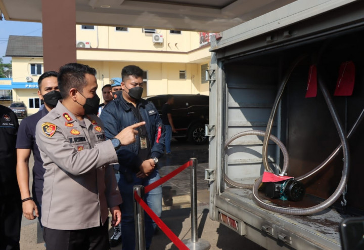 Polisi Ungkap Modifikasi Mobil yang Bisa Menampung 1 Ton Solar