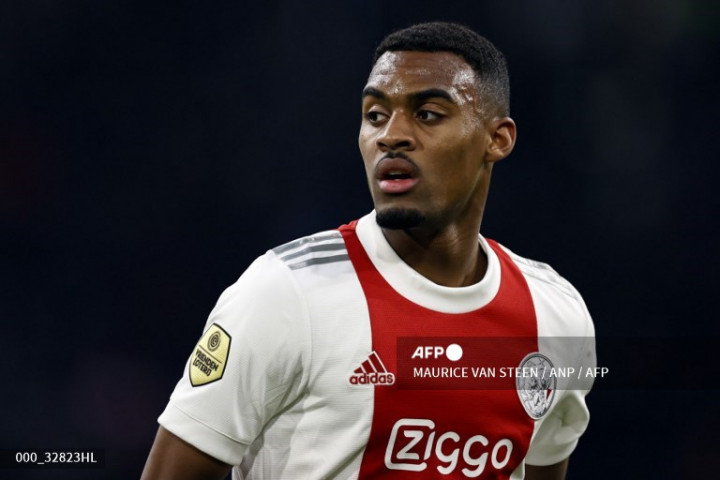 Bintang Muda Ajax Amsterdam Konfirmasi Kepindahan ke Bayern Muenchen