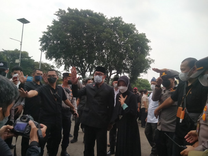 Sebelum Bawa Eril ke Bandung, Ridwan Kamil Datangi Awak Media untuk Berterima Kasih