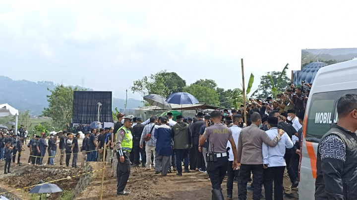 Jenazah Eril Tiba di Pemakaman Cimaung Kabupaten Bandung