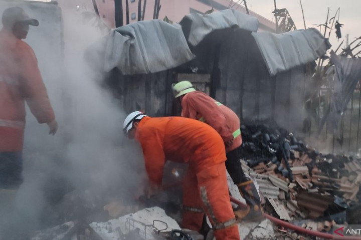 15 Kios Pasar Induk Jambu Dua Kota Bogor Kebakaran