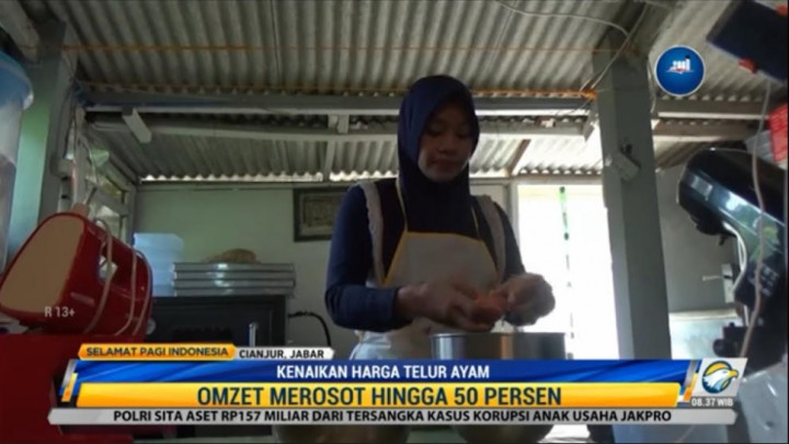 Harga Telur Ayam Naik, Omzet Penjual Kue Turun Hingga 50%