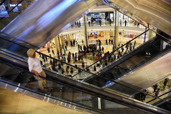 Ingat! Tarif Listrik Mal dan Industri Belum akan Naik