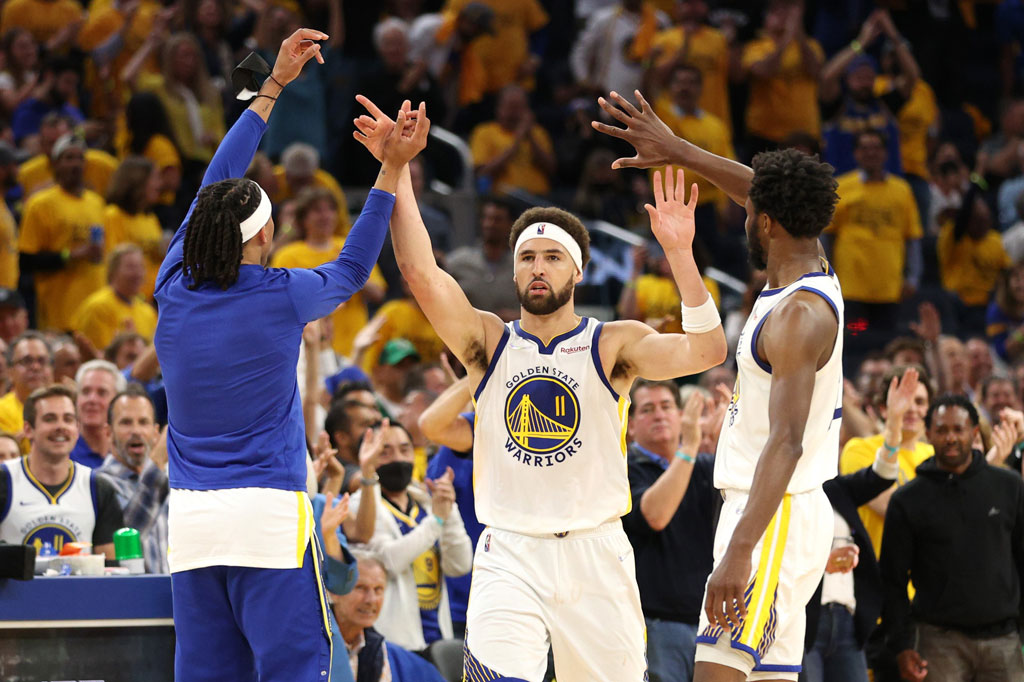 Final NBA 2022: Warriors Tekuk Celtics 104-94 di Gim 5