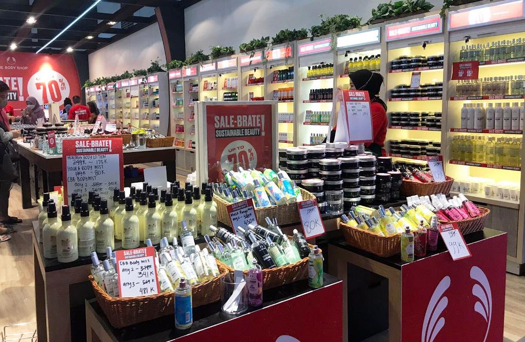 Promo salah satu brand skincare di Jakarta Fair 2022 (Dok. JIEXPO)