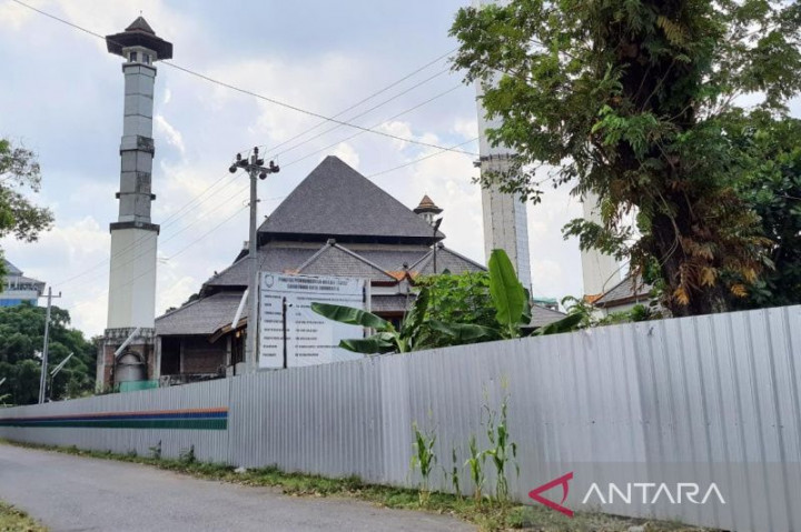 Lahan Bersengketa, Pembangunan Masjid Sriwedari Kota Solo Mangkrak