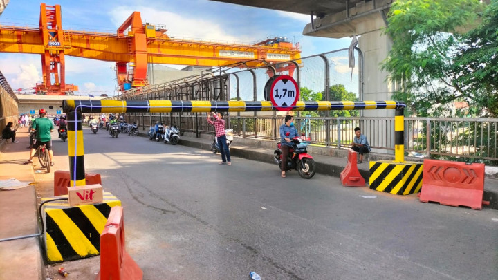 Jembatan Antilope Bekasi Hanya Bisa Dilewati Kendaraan Maksimal 1,7 Meter
