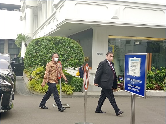 Jelang <i>Reshuffle</i>, Sejumlah Menteri Tiba di Istana