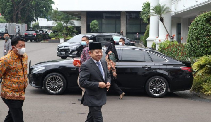 Airlangga Hartarto dan Suharso Monoarfa Tiba di Istana