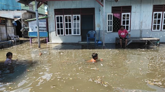 Banjir Rob Melanda 5 Kecamatan di Sikka NTT