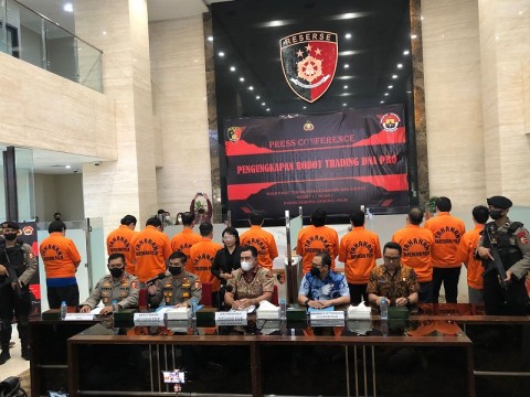 2 Kantor Cabang DNA Pro di Bali Digeledah