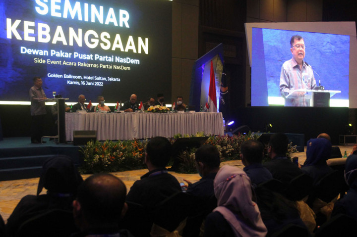 Jusuf Kalla di Seminar Kebangsaan NasDem: 2022 Tahun Politik yang Romantis