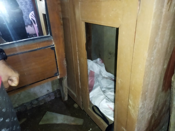 Remaja IR Ternyata Akan Diperkosa, Disekap di Lemari Karena Haid