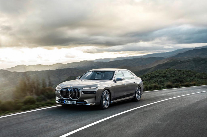 BMW i7 Bakal Anti Peluru, Cocok Buat Mobil Presiden Di IKN