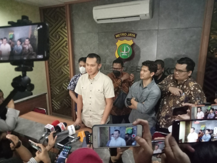 Diperiksa Hampir 4 Jam, Iko Uwais Dicecar 14 Pertanyaan
