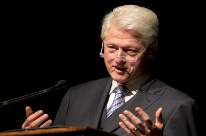 Bill Clinton Pernah Kirim Agen Federal ke Area 51 untuk Mencari Alien