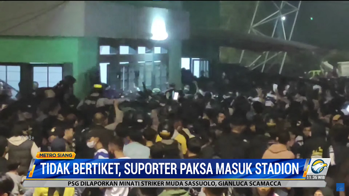 Suporter Tanpa Tiket Paksa Masuk Stadion, 2 Korban Meninggal Dunia