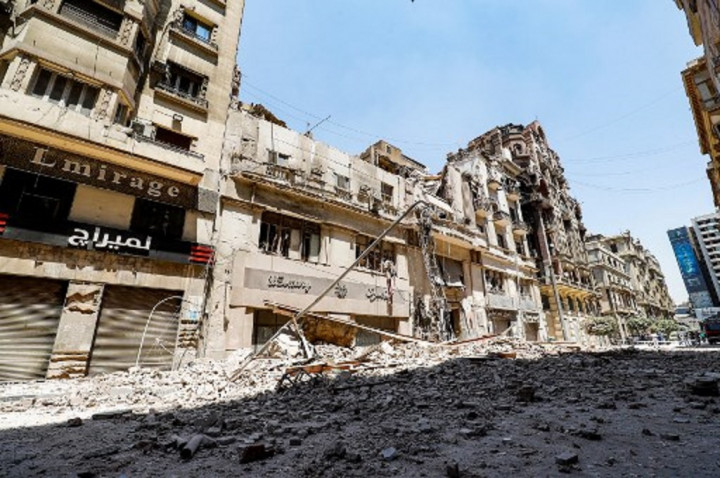 Bangunan Roboh di Kairo Tewaskan 6 Orang dari Satu Keluarga